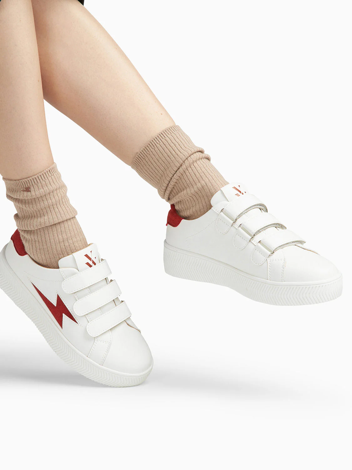 Baskets JANE Emblem - Image 2