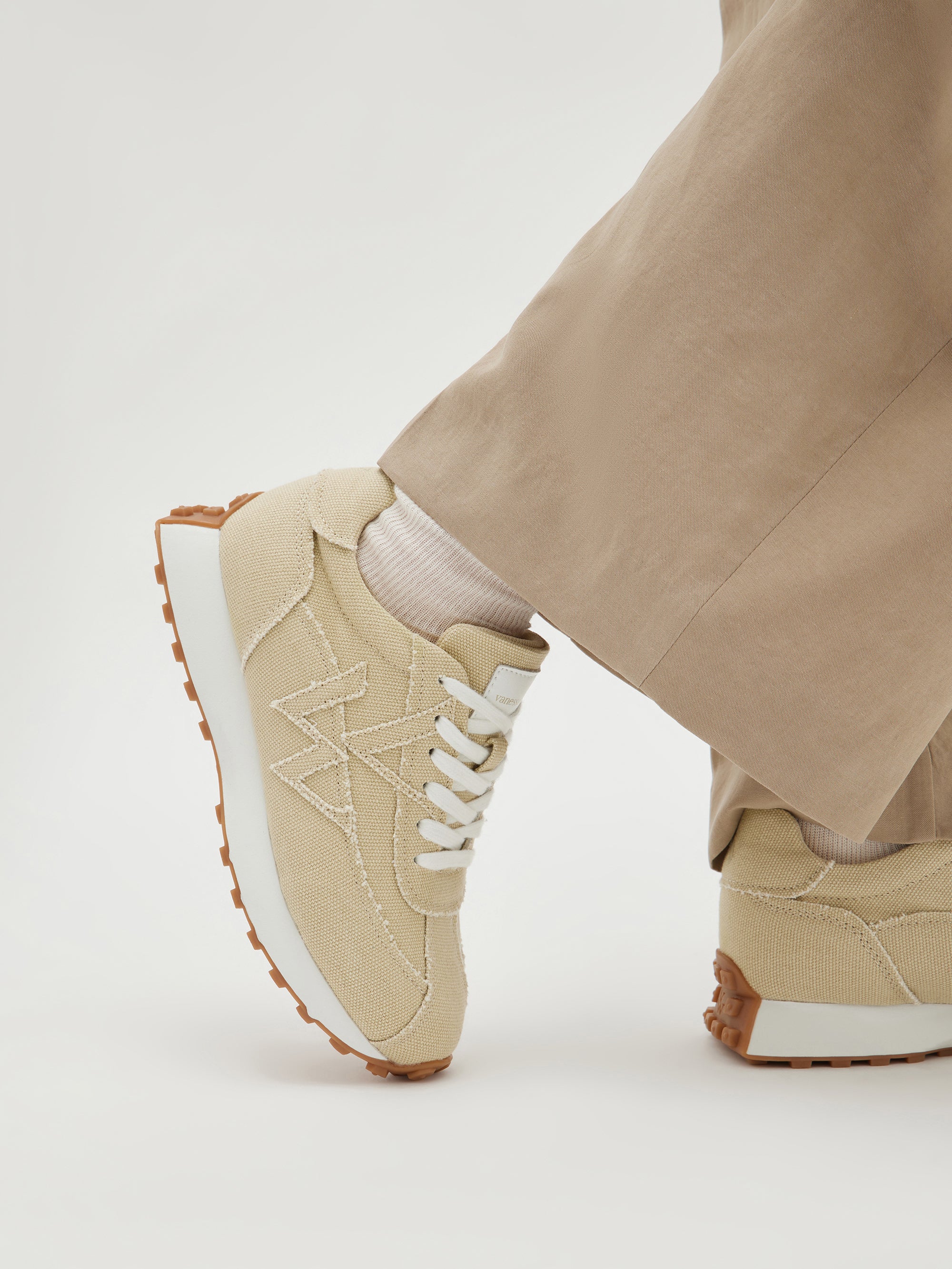 Baskets FLOW Staple - Image 2
