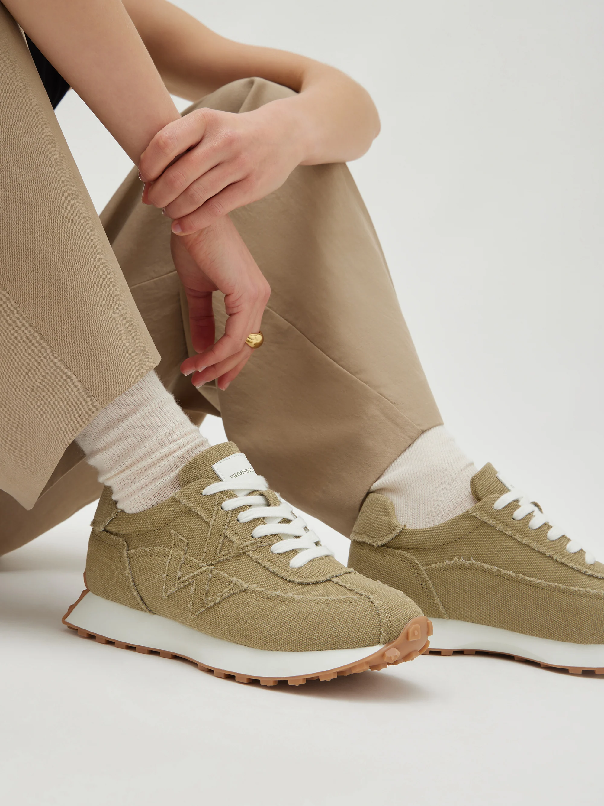 Baskets FLOW Staple - Image 2